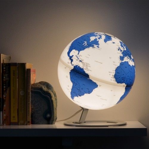 Globo terrestre illuminato dal design bianco e blu su base in alluminio