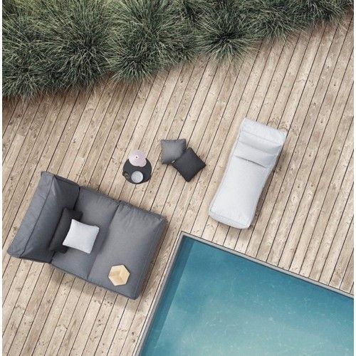 STAY light gray outdoor lounge chair