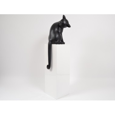 Statue chat noir mat sur socle blanc CLASSY DRIMMER - 1
